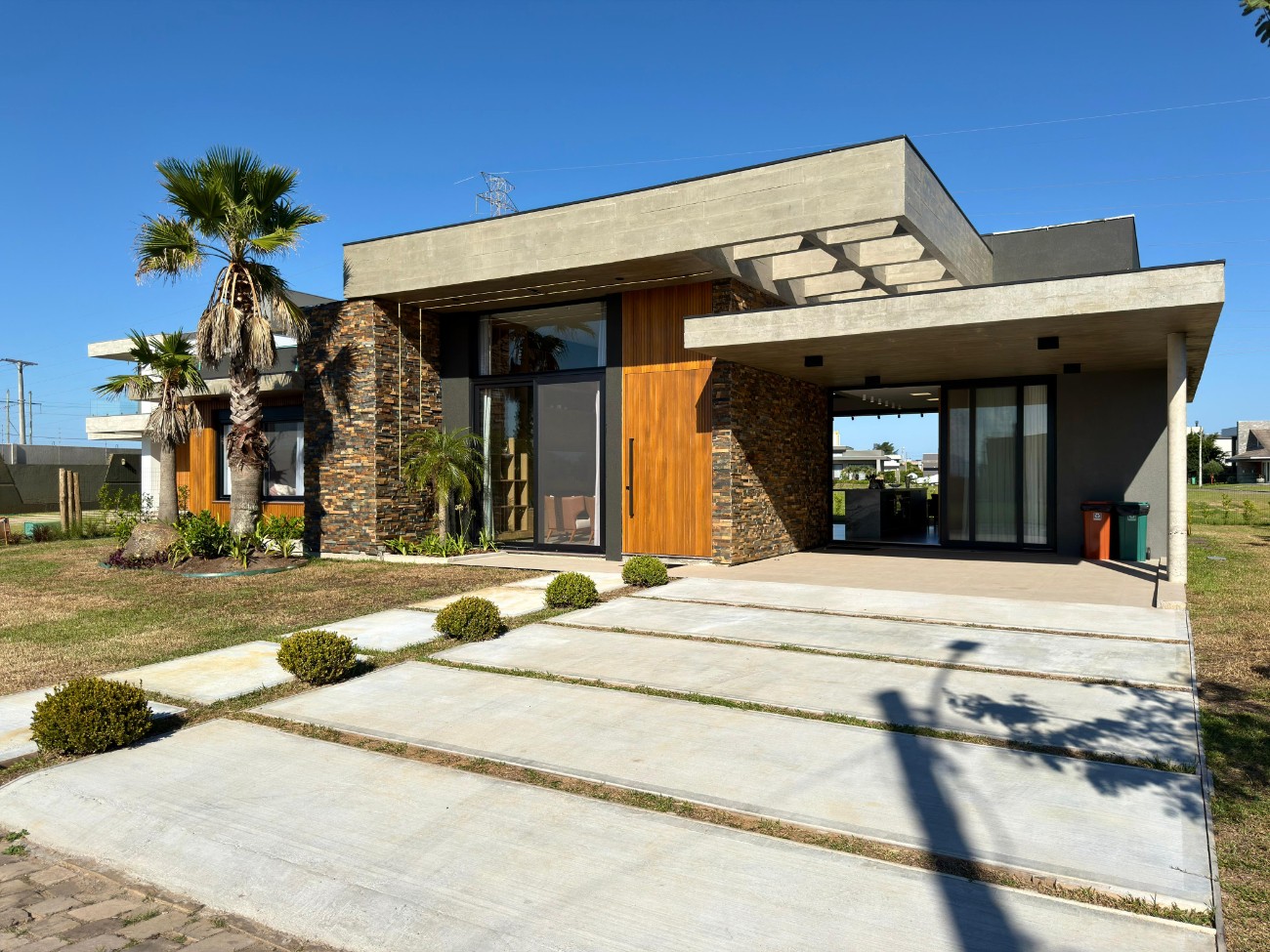 Imagem do imóvel Casa em condomínio 4 dormitórios à venda, Atlântida Sul em Osório referência 250716