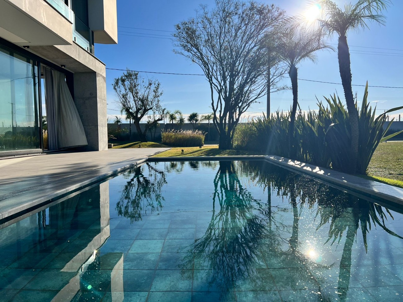 Imagem do imóvel Casa em condomínio 5 dormitórios à venda, Sense Condominio em Xangri-lá referência 260025