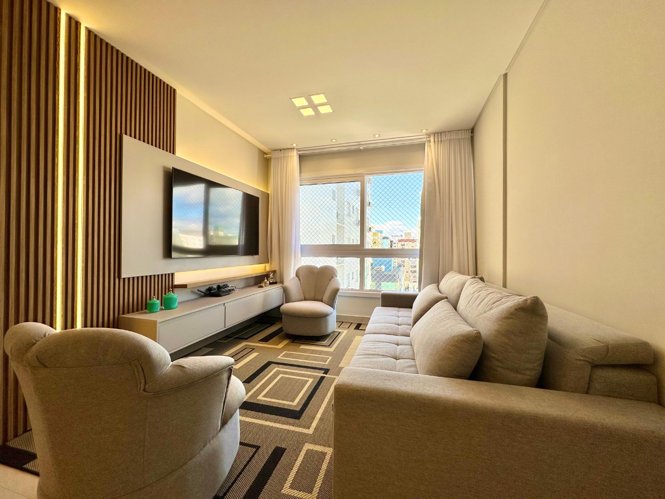 Imagem do imóvel Apartamento 2 dormitórios à venda, Centro em Capão Da Canoa referência 306075