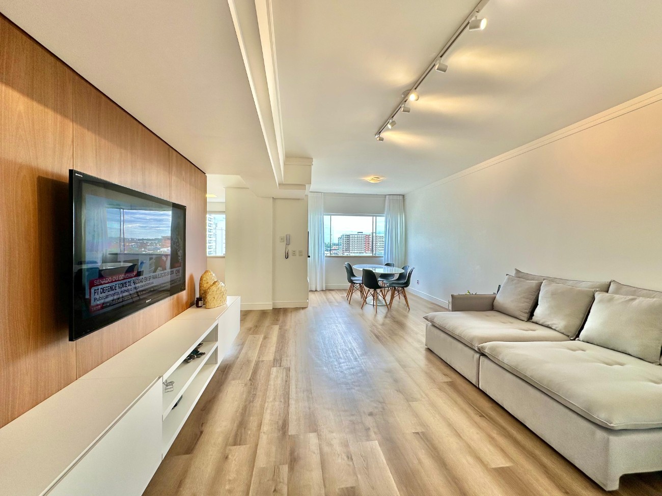 Imagem do imóvel Apartamento 2 dormitórios à venda, Centro em Capão Da Canoa referência 306992