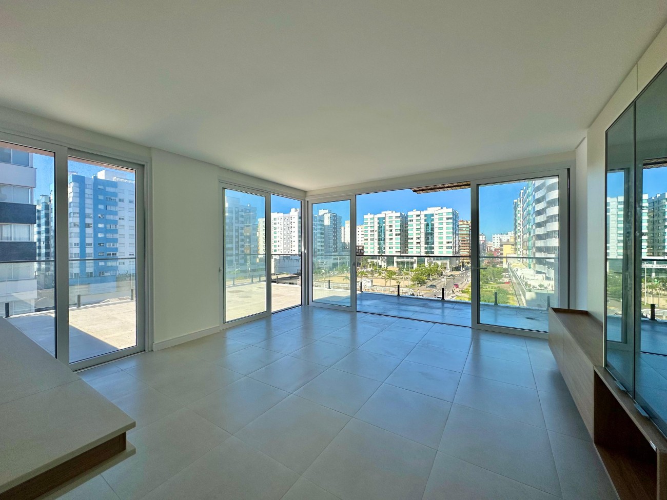 Imagem do imóvel Apartamento 3 dormitórios à venda, Zona Nova em Capão Da Canoa referência 307191