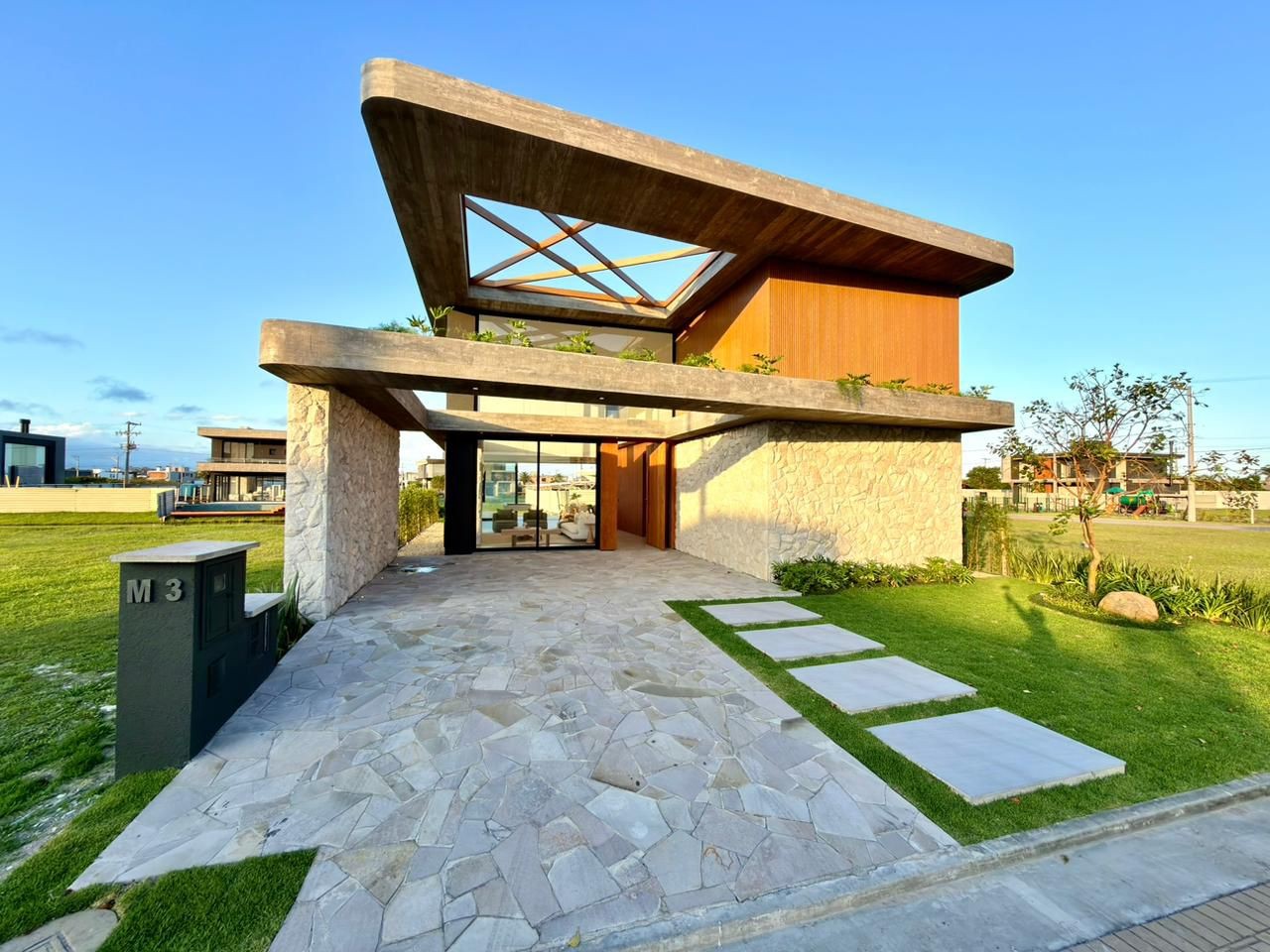 Imagem do imóvel Casa em condomínio 5 dormitórios à venda, Amare Home Resort - Condomínio  em Xangri-lá referência 307503