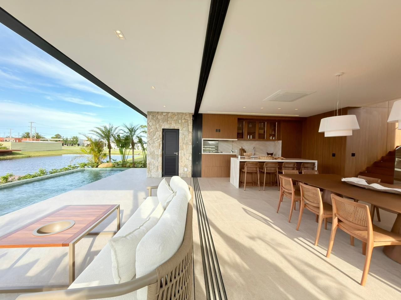 Imagem do imóvel Casa em condomínio 5 dormitórios à venda, Amare Home Resort - Condomínio  em Xangri-lá referência 307559