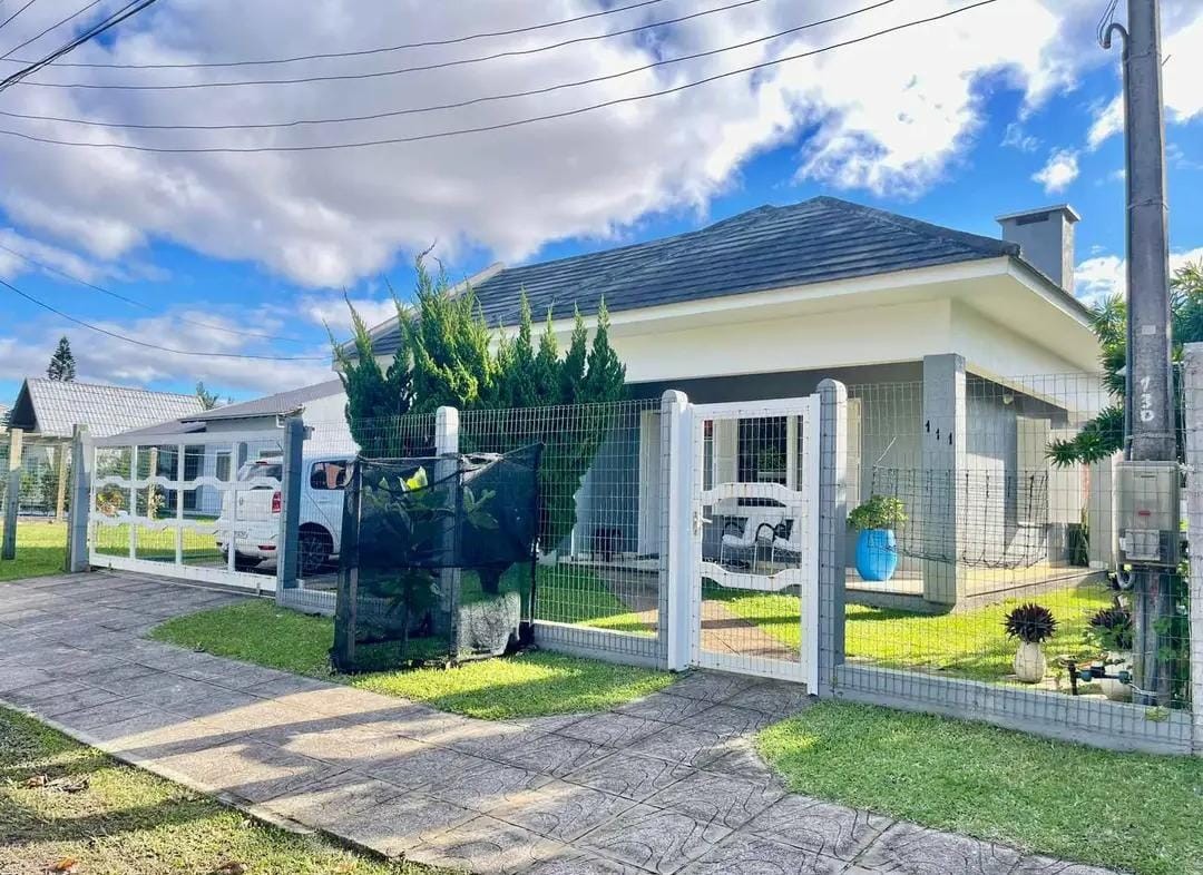 Imagem do imóvel Casa 3 dormitórios à venda, Zona Norte em Capão Da Canoa referência 307730