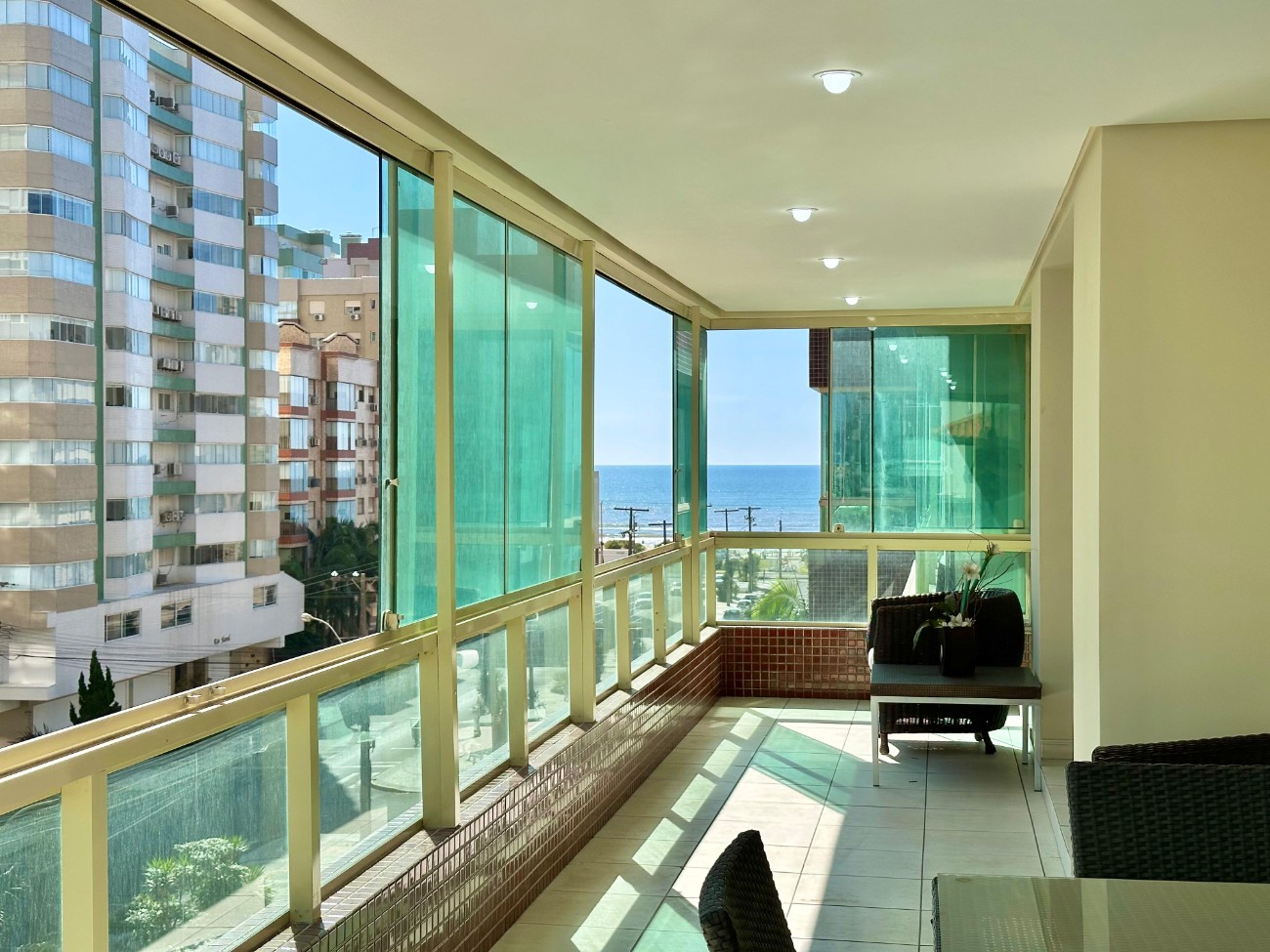 Imagem do imóvel Apartamento 4 dormitórios à venda, Zona Nova em Capão Da Canoa referência 86413